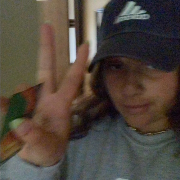 Meet your Posher, Gia - Picture 1 of 1